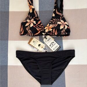 Billabong Bikini 2-Piece Set Coral Gardeners NWT Twisted Tank & Low Rider Size M